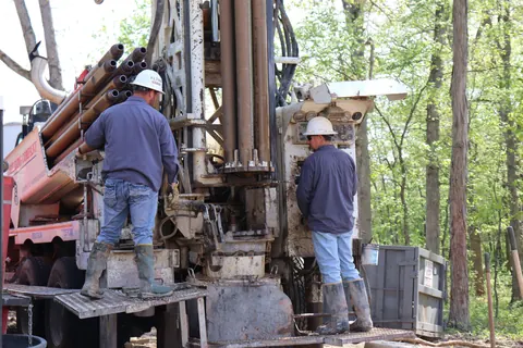 Flynn Drilling job site photograph