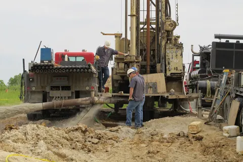 Flynn Drilling job site photograph