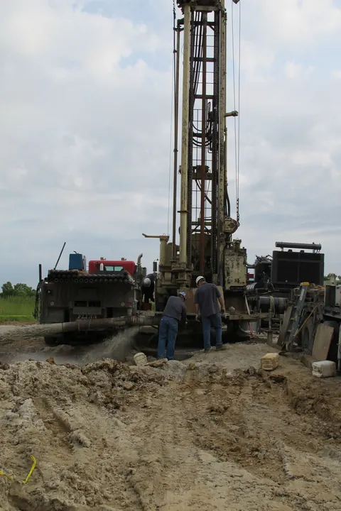 Flynn Drilling job site photograph