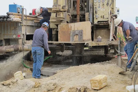 Flynn Drilling job site photograph